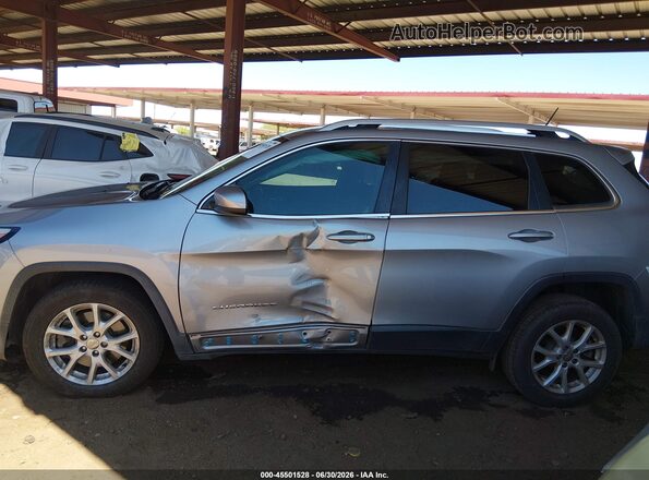 1C4PJLCS6HD235842 2017 JEEP CHEROKEE Silver 360 interior view