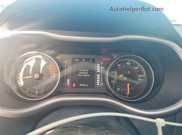1C4PJLCSXGW160386 2016 JEEP CHEROKEE White Widok zestawu wskaźników