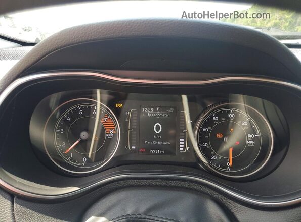 1C4PJLCX1KD366535 2019 JEEP CHEROKEE Gray Вид щитка приладів