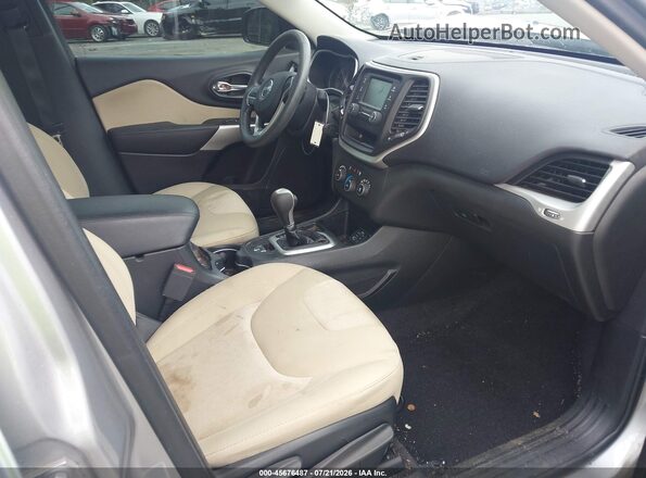 1C4PJLCX2JD560957 2018 JEEP CHEROKEE Серый Вид салона спереди
