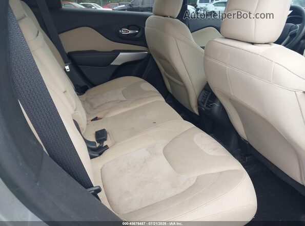 1C4PJLCX2JD560957 2018 JEEP CHEROKEE Серый Вид наклейки с VIN-кодом
