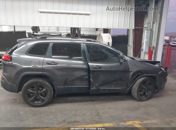 1C4PJLDB2JD618486 2018 JEEP CHEROKEE Gray Rear interior view