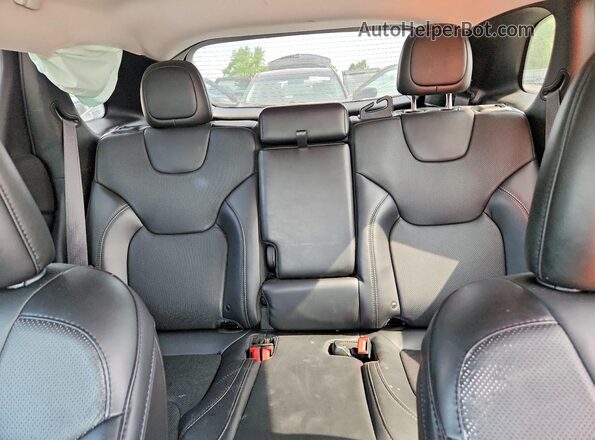 1C4PJLDB2KD444260 2019 JEEP CHEROKEE White Widok tylnych siedzeń