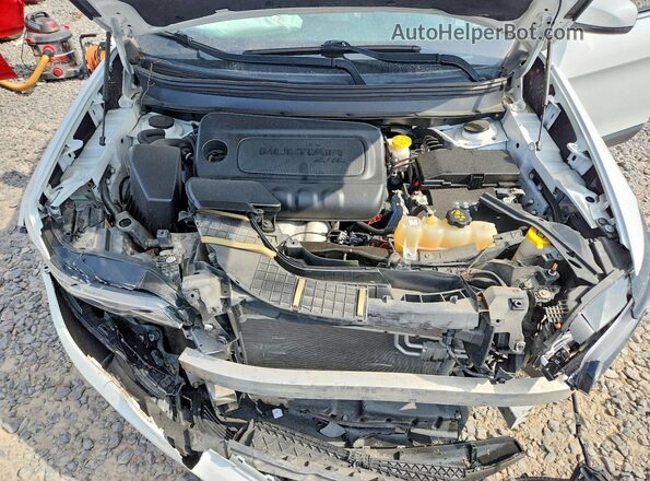 1C4PJLDB2KD444260 2019 JEEP CHEROKEE White Widok komory silnika