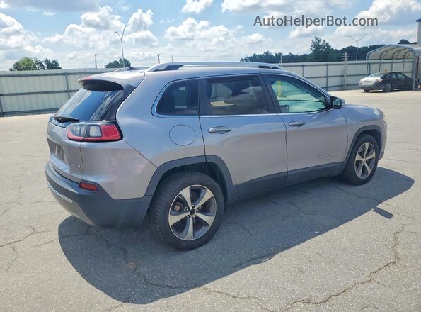1C4PJLDB2LD599957 2020 JEEP CHEROKEE Silver Trasero derecho