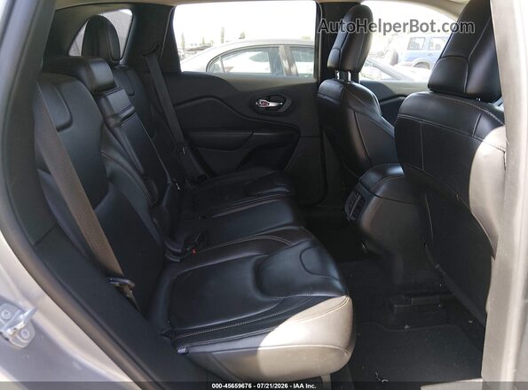 1C4PJLDB5HW513956 2017 JEEP CHEROKEE Silver Vista de la etiqueta del VIN