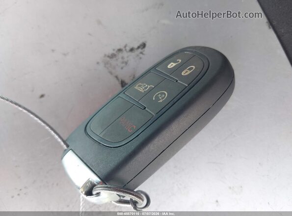 1C4PJLDB7HD232561 2017 JEEP CHEROKEE White Vista del salpicadero
