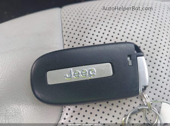 1C4PJLDB7LD536417 2020 JEEP CHEROKEE White Вид панелі приладів