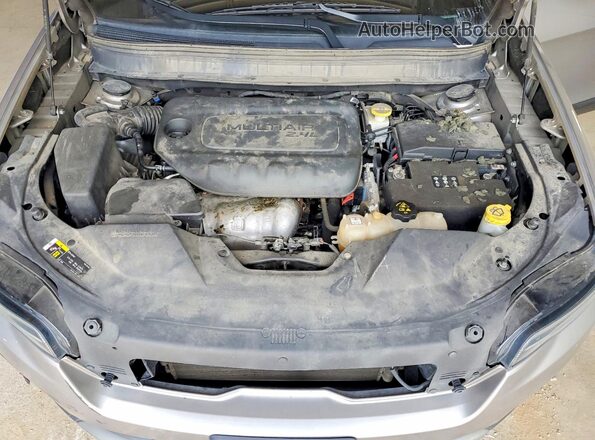1C4PJLDBXLD535178 2020 JEEP CHEROKEE Silver Vista del compartimento del motor