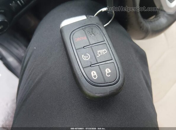 1C4PJLDS4GW281722 2016 JEEP CHEROKEE Gray Vista del salpicadero