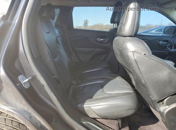 1C4PJLDS4HW561917 2017 JEEP CHEROKEE Серый Вид задней части салона