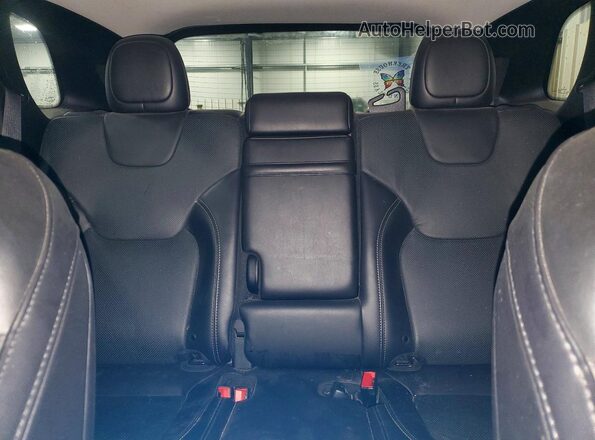 1C4PJLDX9KD313354 2019 JEEP CHEROKEE White Rear seats view