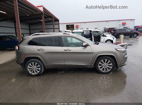 1C4PJLJS4HW603894 2017 JEEP CHEROKEE Beige Вид задньої частини салону