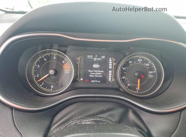 1C4PJLLB0MD174157 2021 JEEP CHEROKEE White ხელსაწყოთა პანელის ხედი