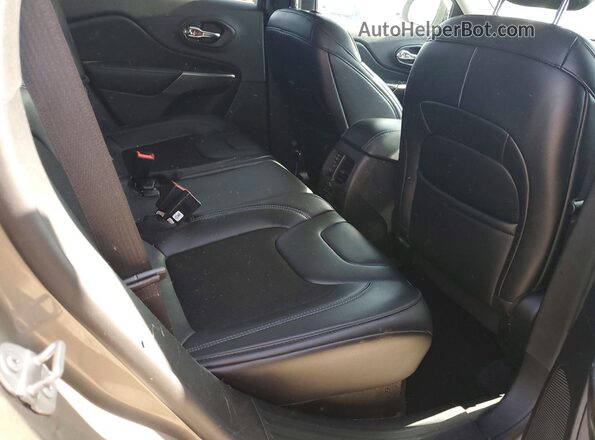 1C4PJLLB1KD173628 2019 JEEP CHEROKEE Brown Вид задньої частини салону