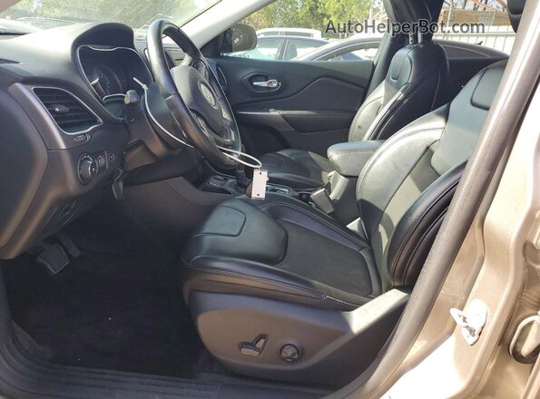1C4PJLLB1KD173628 2019 JEEP CHEROKEE Brown Вид салону спереду