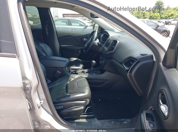 1C4PJLLB1MD144066 2021 JEEP CHEROKEE Silver Vista interior delantera