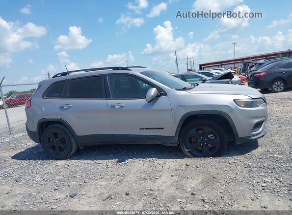 1C4PJLLB1MD144066 2021 JEEP CHEROKEE Silver Vista interior trasera