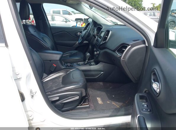 1C4PJLLB2KD132571 2019 JEEP CHEROKEE White Front interior view