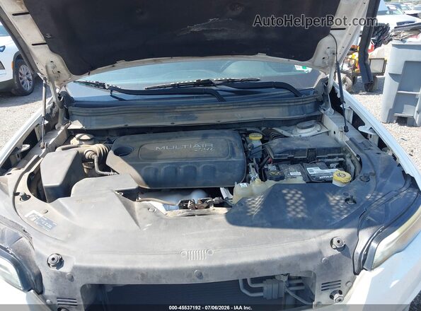 1C4PJLLB2KD132571 2019 JEEP CHEROKEE White Engine compartment view