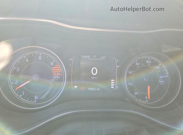 1C4PJLLB3KD454099 2019 JEEP CHEROKEE Charcoal Սարքավորումների վահանակի տեսք