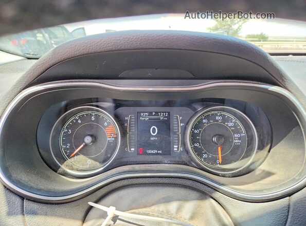 1C4PJLLB4KD428904 2019 JEEP CHEROKEE Черный Вид щитка приборов