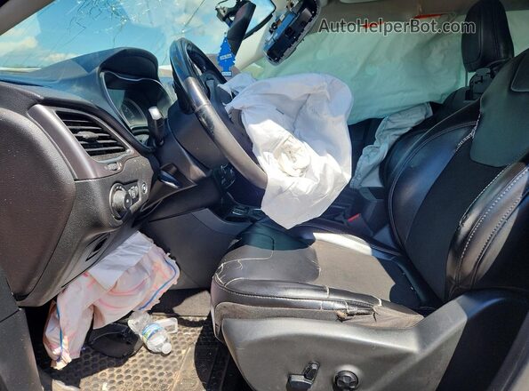 1C4PJLLB4LD547862 2020 JEEP CHEROKEE Black Vista interior delantera