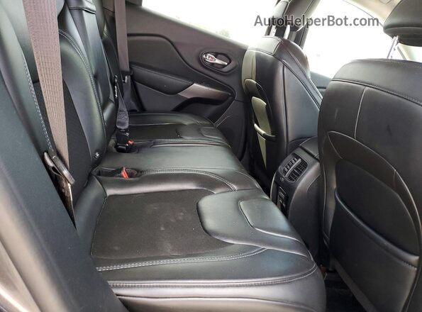 1C4PJLLB5KD111410 2019 JEEP CHEROKEE Gray Widok wnętrza z tyłu