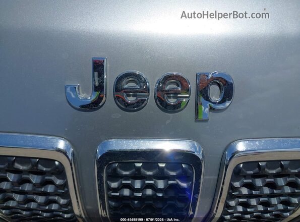 1C4PJLLB5LD614839 2020 JEEP CHEROKEE Silver Vista frontal