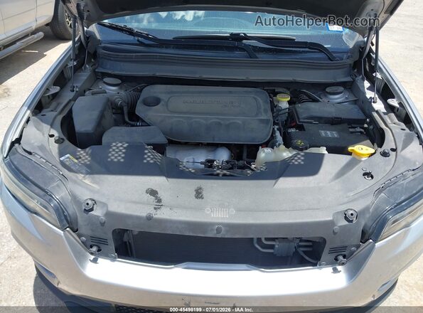 1C4PJLLB5LD614839 2020 JEEP CHEROKEE Silver Vista trasera