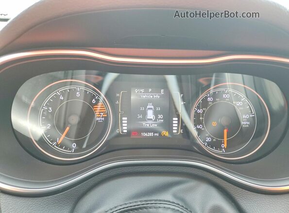 1C4PJLLB6KD154329 2019 JEEP CHEROKEE Silver ხელსაწყოთა პანელის ხედი