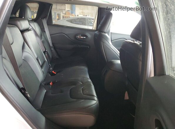 1C4PJLLB6KD479076 2019 JEEP CHEROKEE White Rear seats view