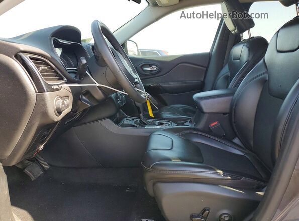 1C4PJLLB6LD556725 2020 JEEP CHEROKEE Charcoal Front interior view