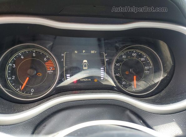 1C4PJLLB7JD606593 2018 JEEP CHEROKEE Gray Սարքավորումների վահանակի տեսք