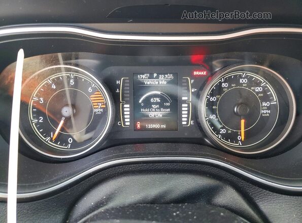 1C4PJLLB8KD384230 2019 JEEP CHEROKEE White ხელსაწყოთა პანელის ხედი