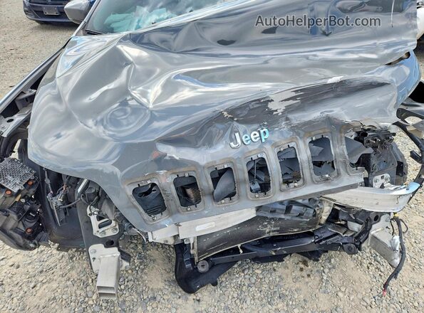 1C4PJLLB8KD392926 2019 JEEP CHEROKEE Silver Շարժիչի բաժամունքի տեսք