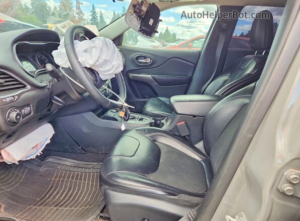 1C4PJLLB8KD392926 2019 JEEP CHEROKEE Silver Սալոնի դիմացի տեսք