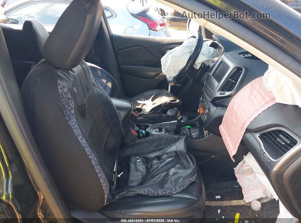 1C4PJLLB8KD434236 2019 JEEP CHEROKEE Black Вид салону спереду