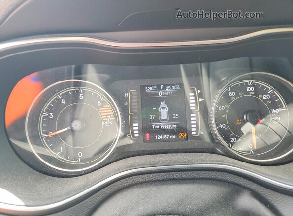 1C4PJLLB8LD569850 2020 JEEP CHEROKEE Black ხელსაწყოთა პანელის ხედი