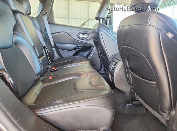 1C4PJLLB8MD173466 2021 JEEP CHEROKEE Gray Вид задньої частини салону