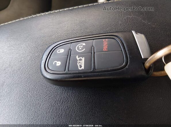 1C4PJLLB9JD583933 2018 JEEP CHEROKEE Blue Առջևի վահանակի տեսք