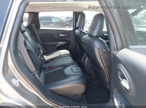 1C4PJLLBXKD151658 2019 JEEP CHEROKEE Gray VIN կոդի պիտակի տեսք