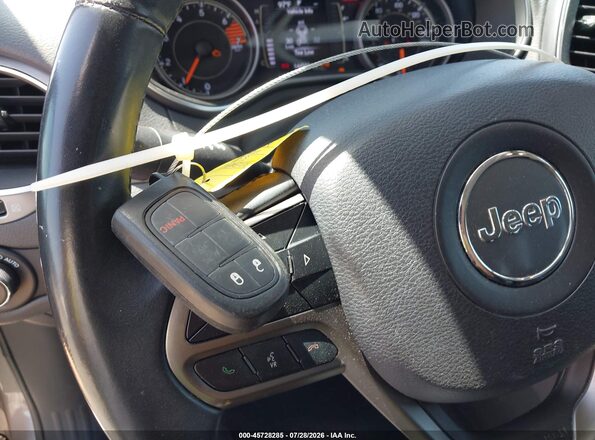 1C4PJLLBXKD151658 2019 JEEP CHEROKEE Gray Առջևի վահանակի տեսք