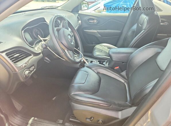 1C4PJLLBXLD511495 2020 JEEP CHEROKEE Серый Вид салона спереди