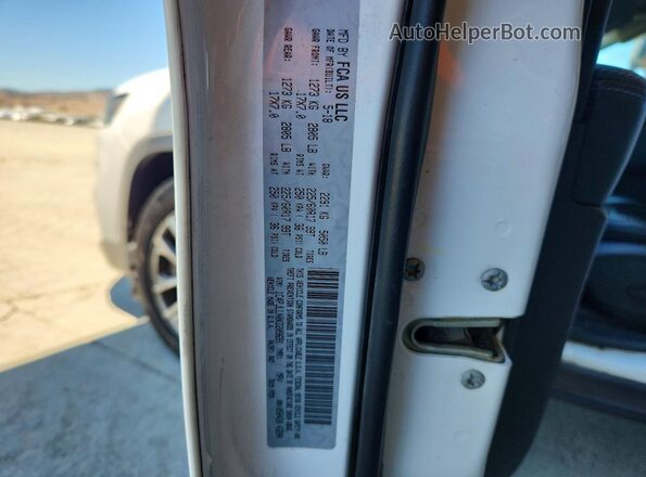1C4PJLLN0KD209691 2019 JEEP CHEROKEE White Вид підкапотного простору