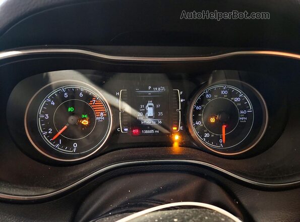 1C4PJLLX6KD206120 2019 JEEP CHEROKEE Gray Vista del cuadro de instrumentos