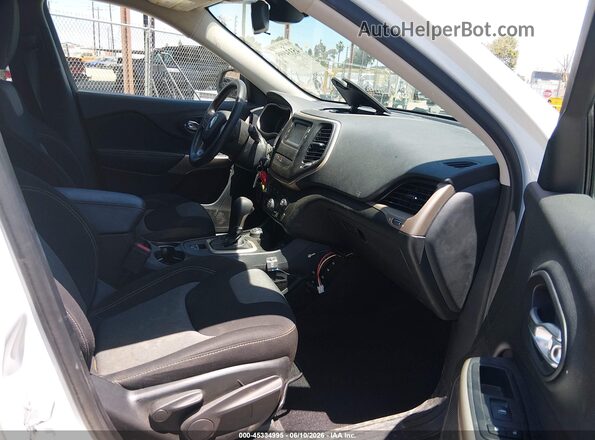 1C4PJMAB0HD225042 2017 JEEP CHEROKEE White Front interior view