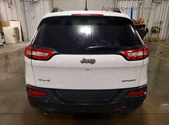 1C4PJMAB2GW240404 2016 JEEP CHEROKEE White Rear view