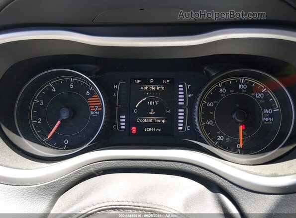 1C4PJMAB2GW313979 2016 JEEP CHEROKEE White Widok tylnych siedzeń