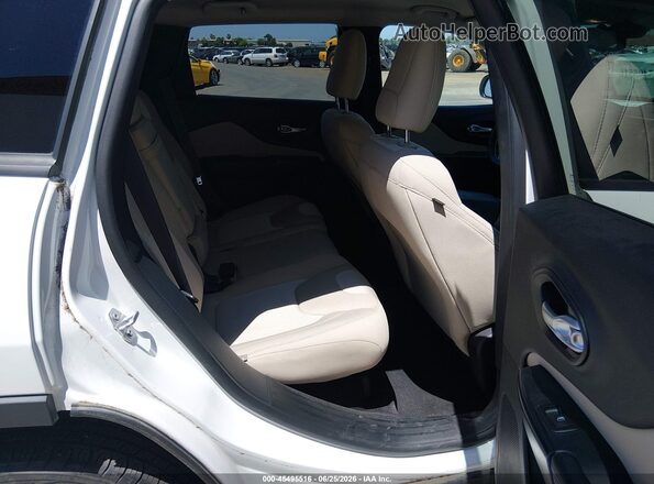 1C4PJMAB2GW313979 2016 JEEP CHEROKEE White Widok naklejki z numerem VIN